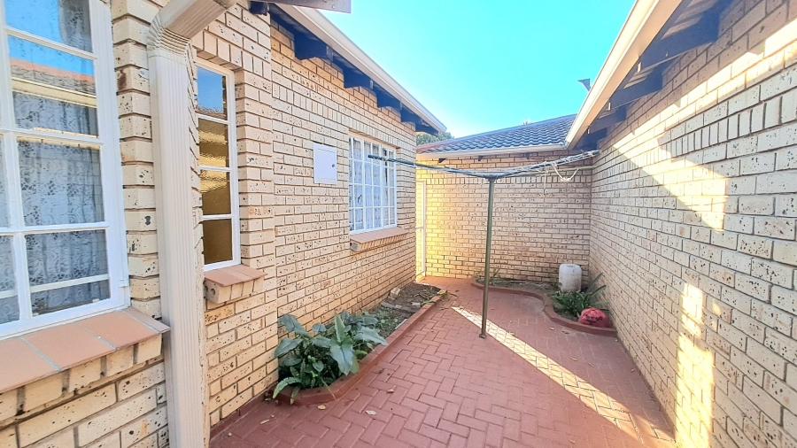 3 Bedroom Property for Sale in Bloemfontein Free State